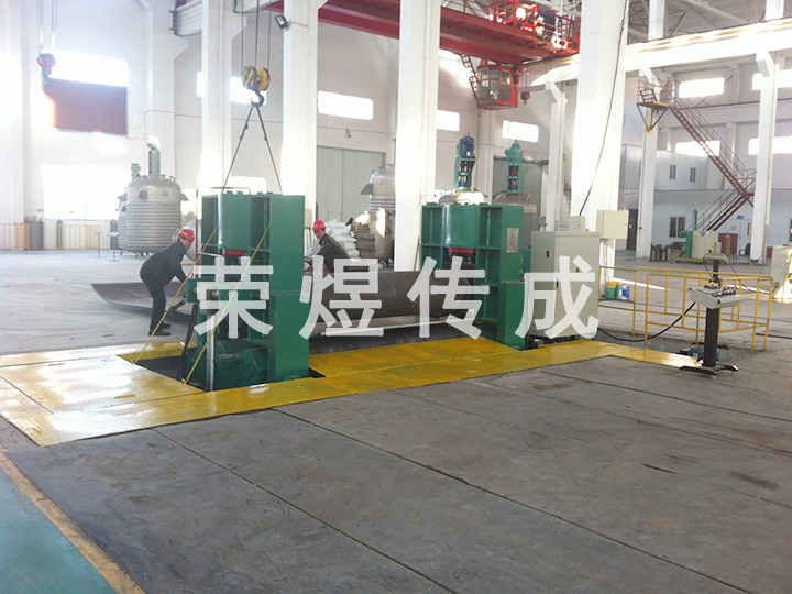 大型卷板機(jī)
